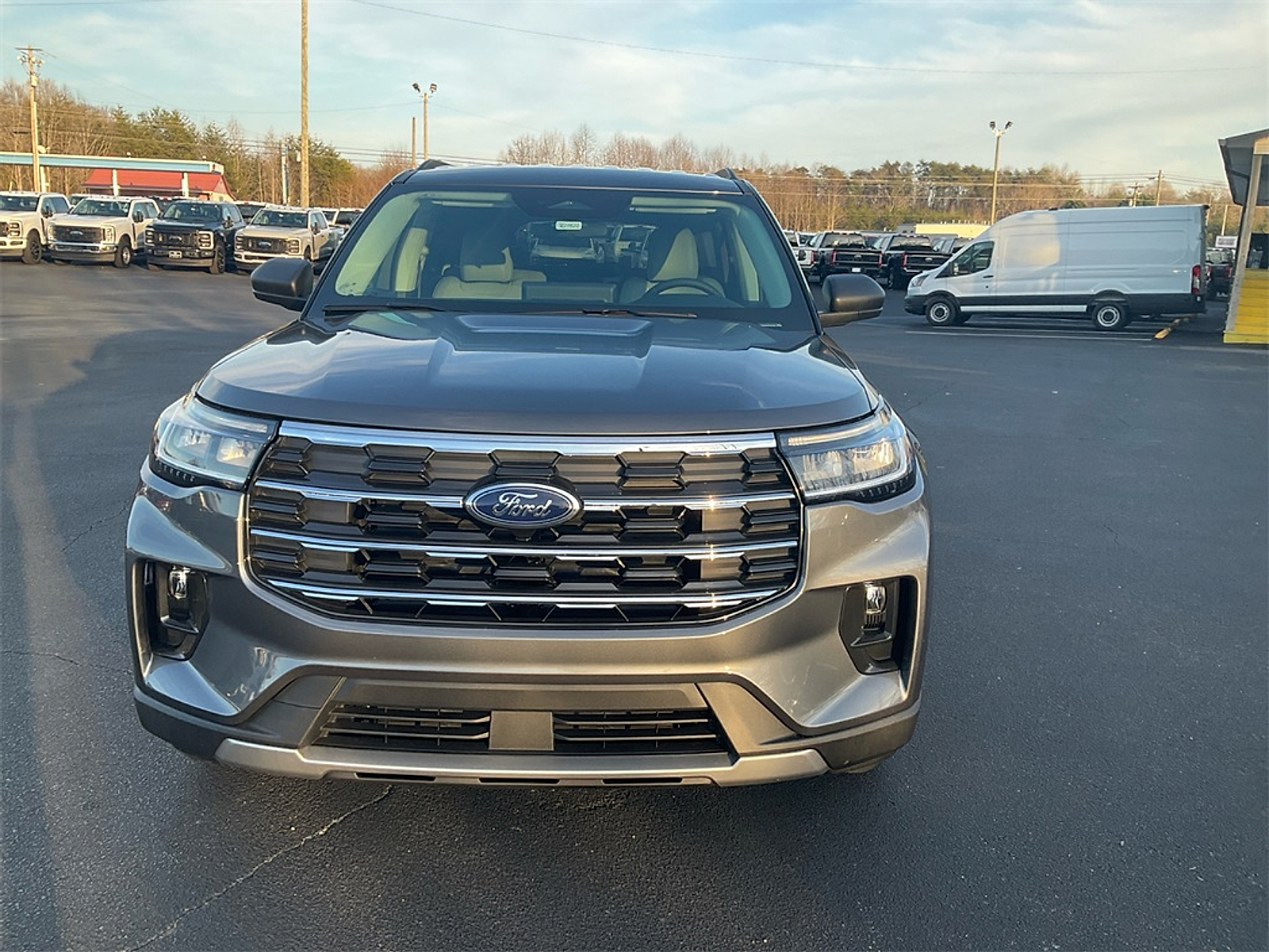 New 2026 Ford Explorer - photo 2