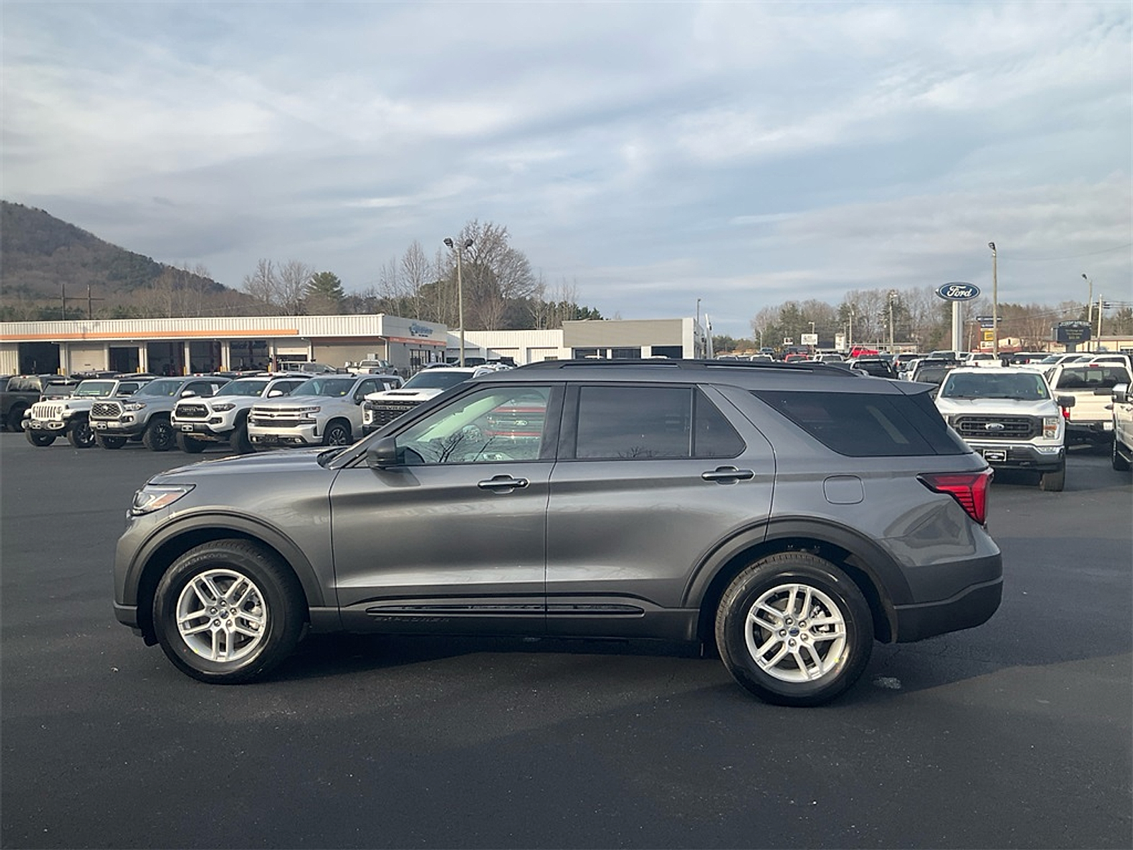 New 2026 Ford Explorer ACTIV - photo 8