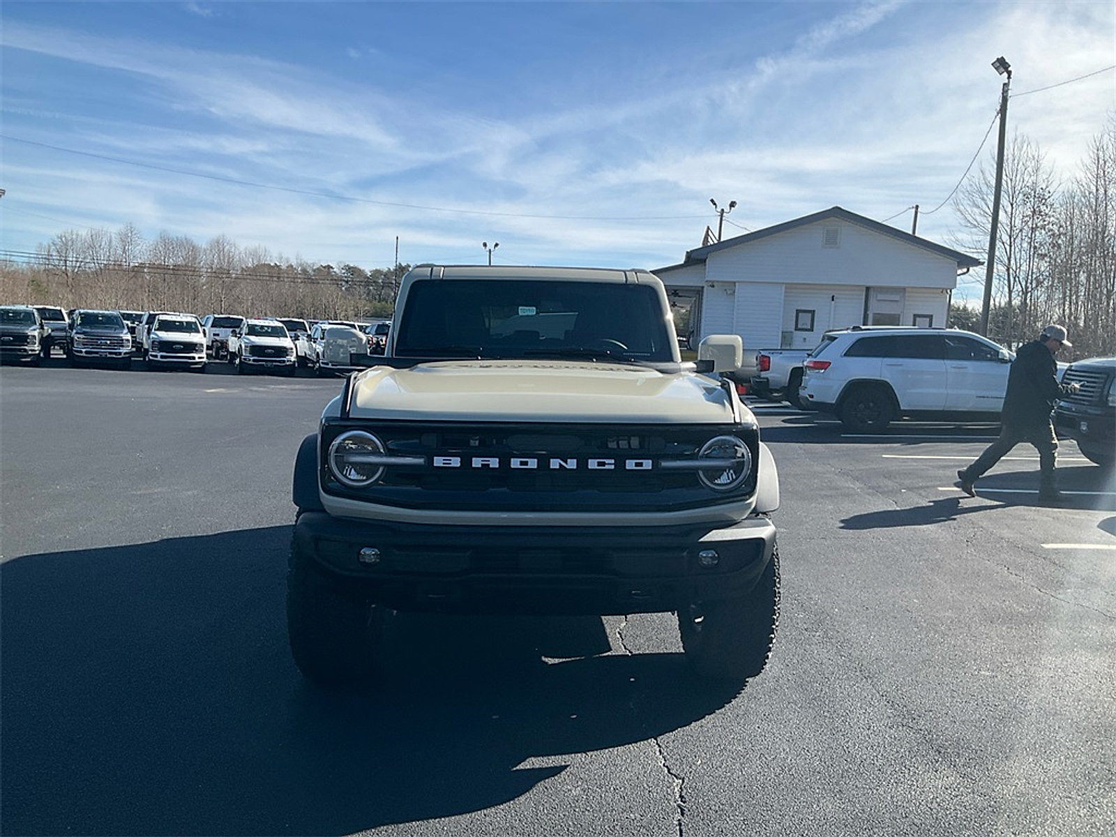 New 2025 Ford Bronco - photo 2