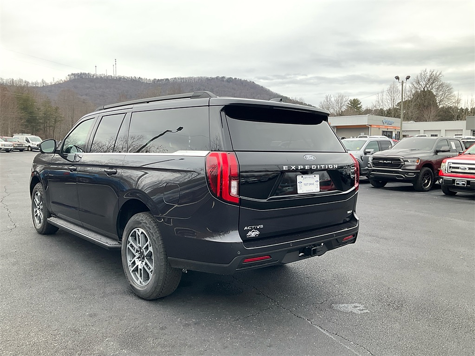 New 2026 Ford Expedition MAX ACTIV - photo 7