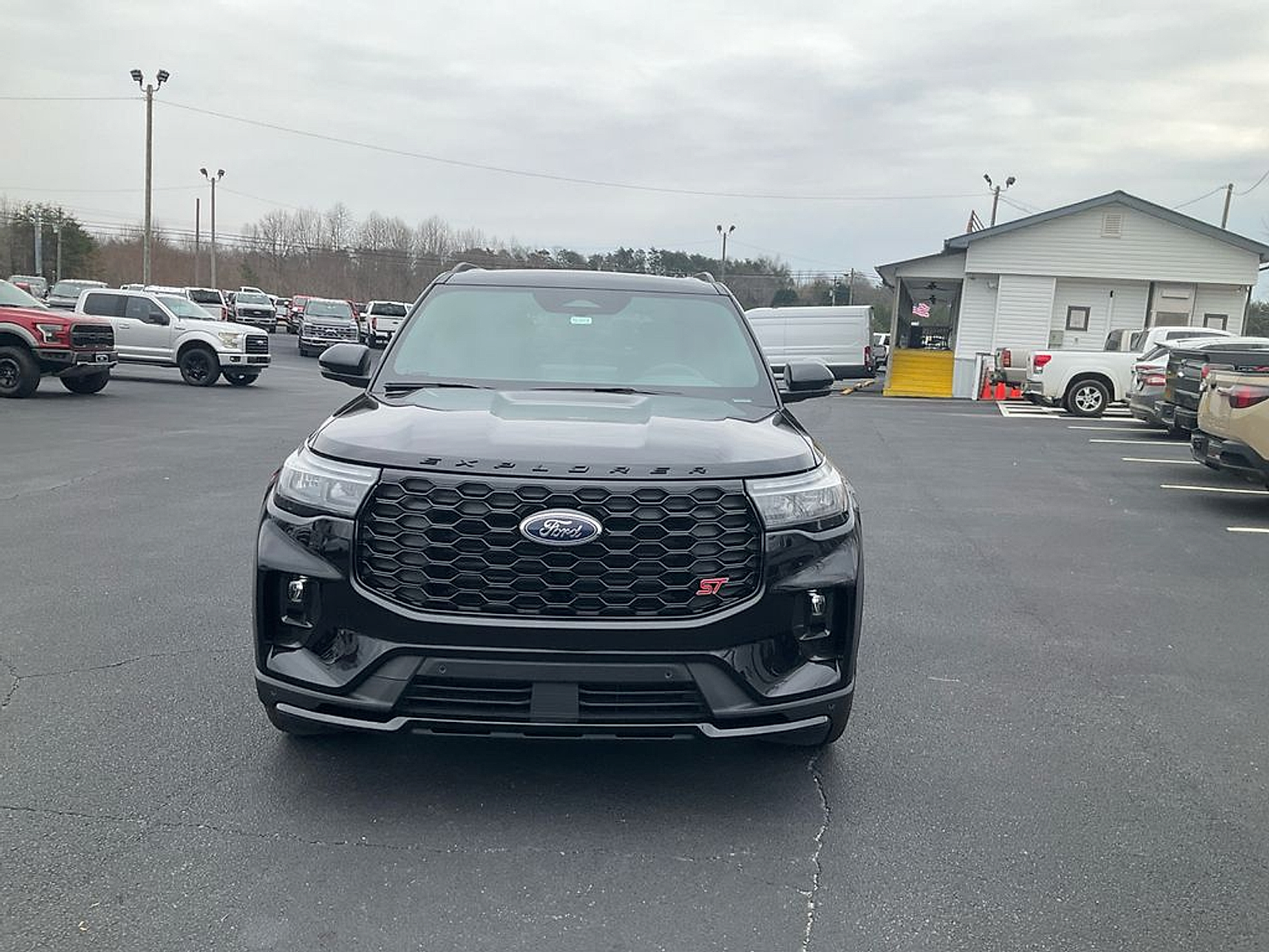 New 2026 Ford Explorer - photo 2