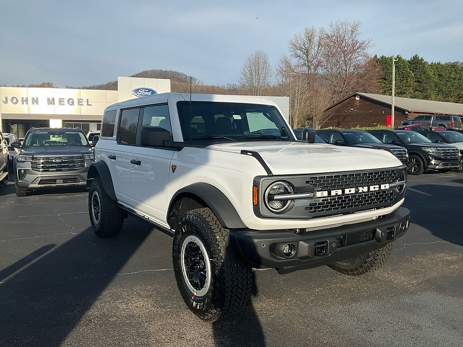 New 2026 Ford Bronco Badlands - photo 3