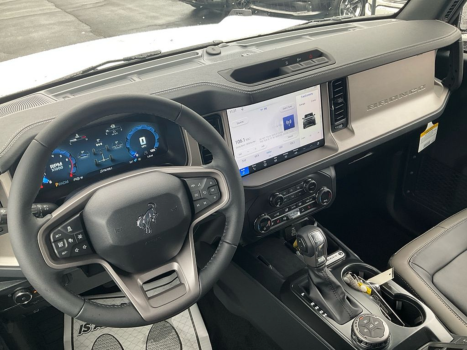 New 2026 Ford Bronco Outer Banks - photo 25