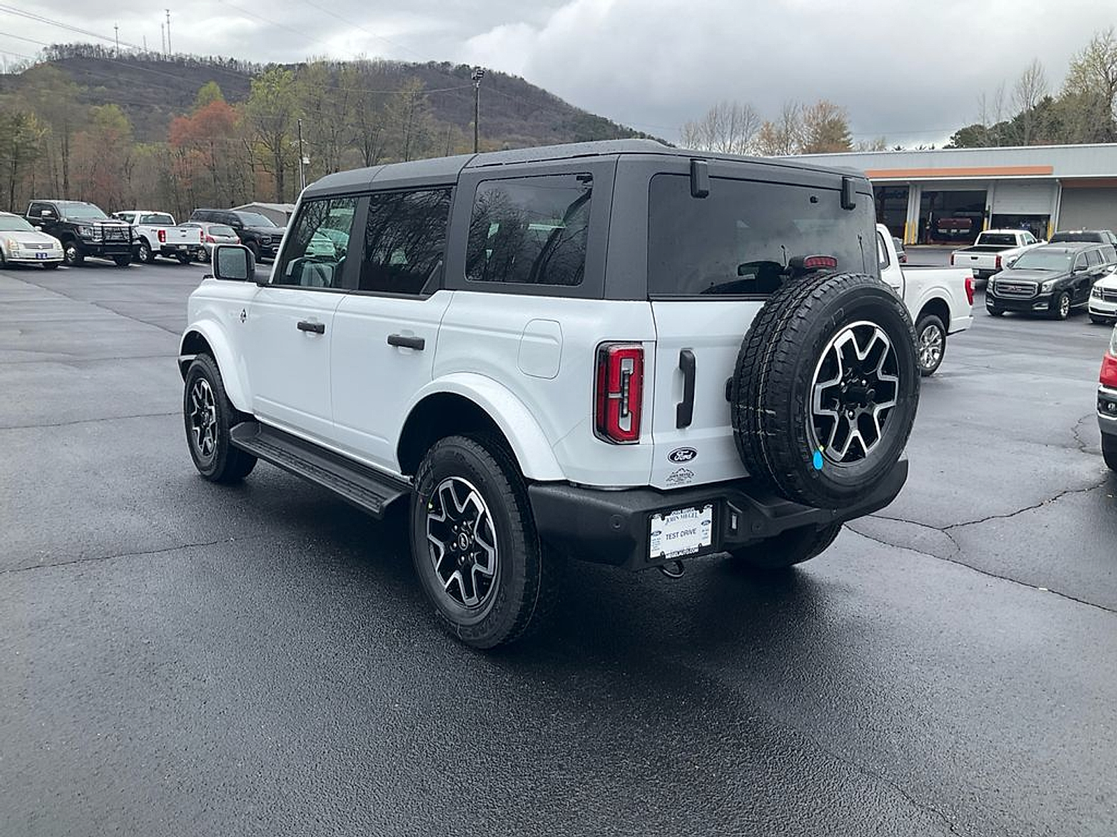 New 2026 Ford Bronco Outer Banks - photo 7
