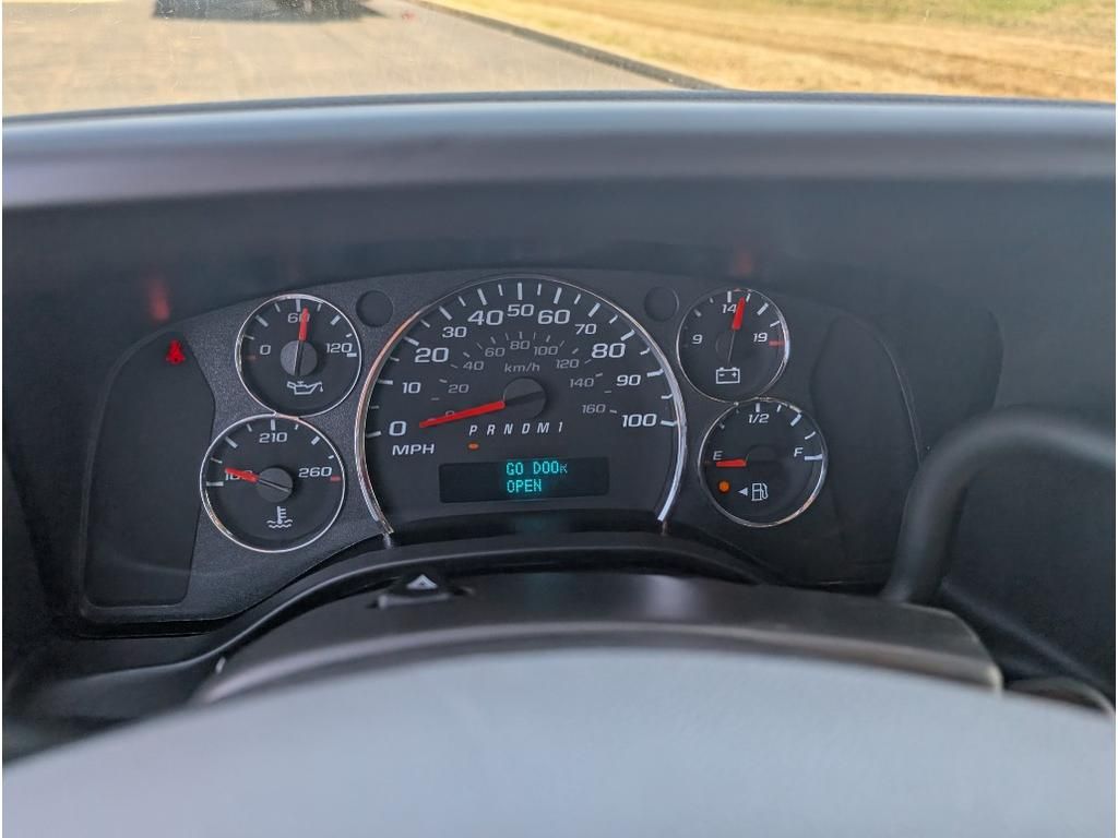 New 2025 Chevrolet Express 2500 Empty Cargo Van - photo 19