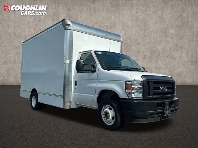 New 2024 Ford E-450 - photo 1