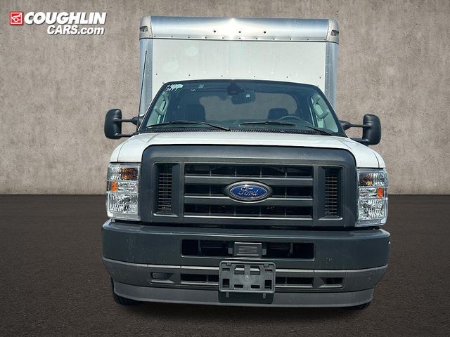 New 2024 Ford E-450 - photo 2