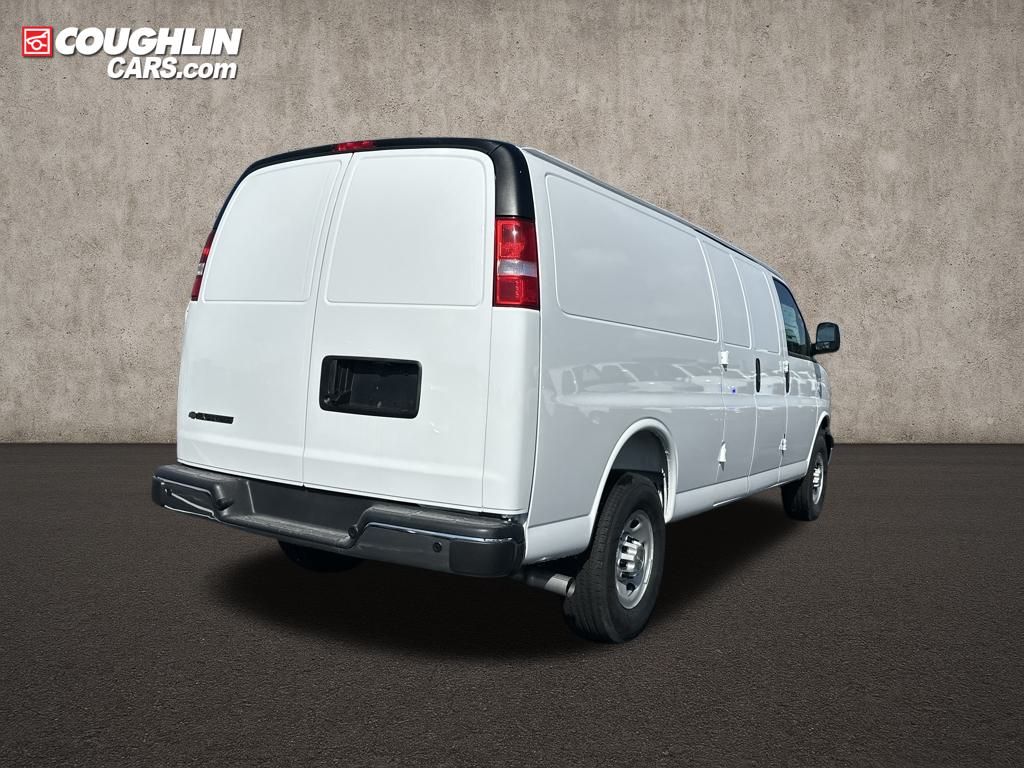 New 2025 Chevrolet Express 3500 Empty Cargo Van - photo 10