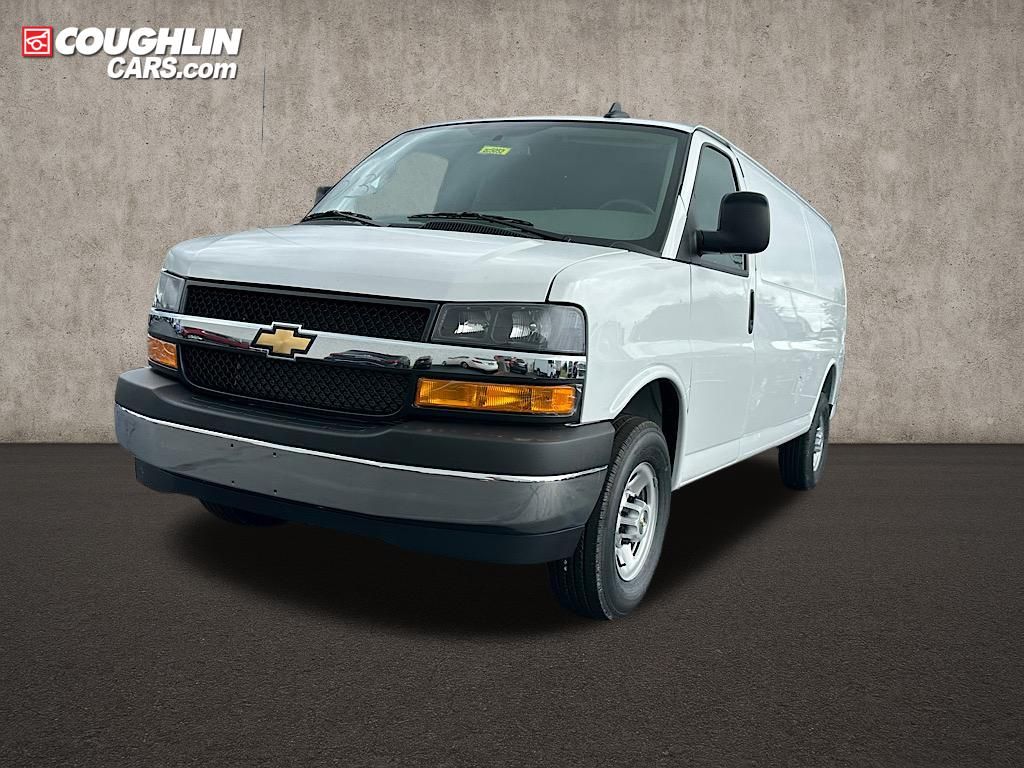 New 2025 Chevrolet Express 3500 Empty Cargo Van - photo 4