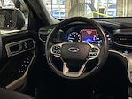 Used 2020 Ford Explorer XLT thumbnail 3