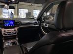 Used 2020 Ford Explorer XLT thumbnail 4
