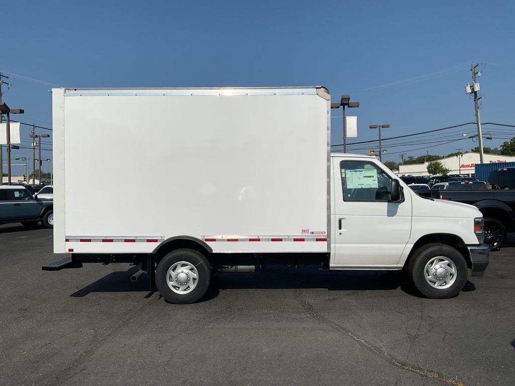 New 2025 Ford E-350 Cutaway - photo 4