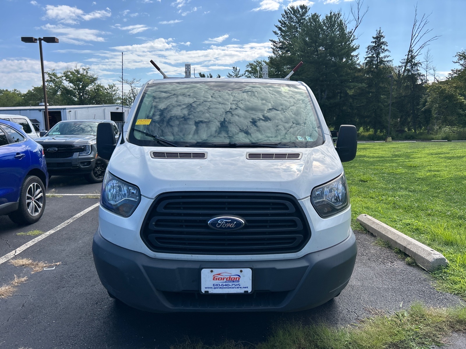 Used 2018 Ford Transit 250 - photo 2