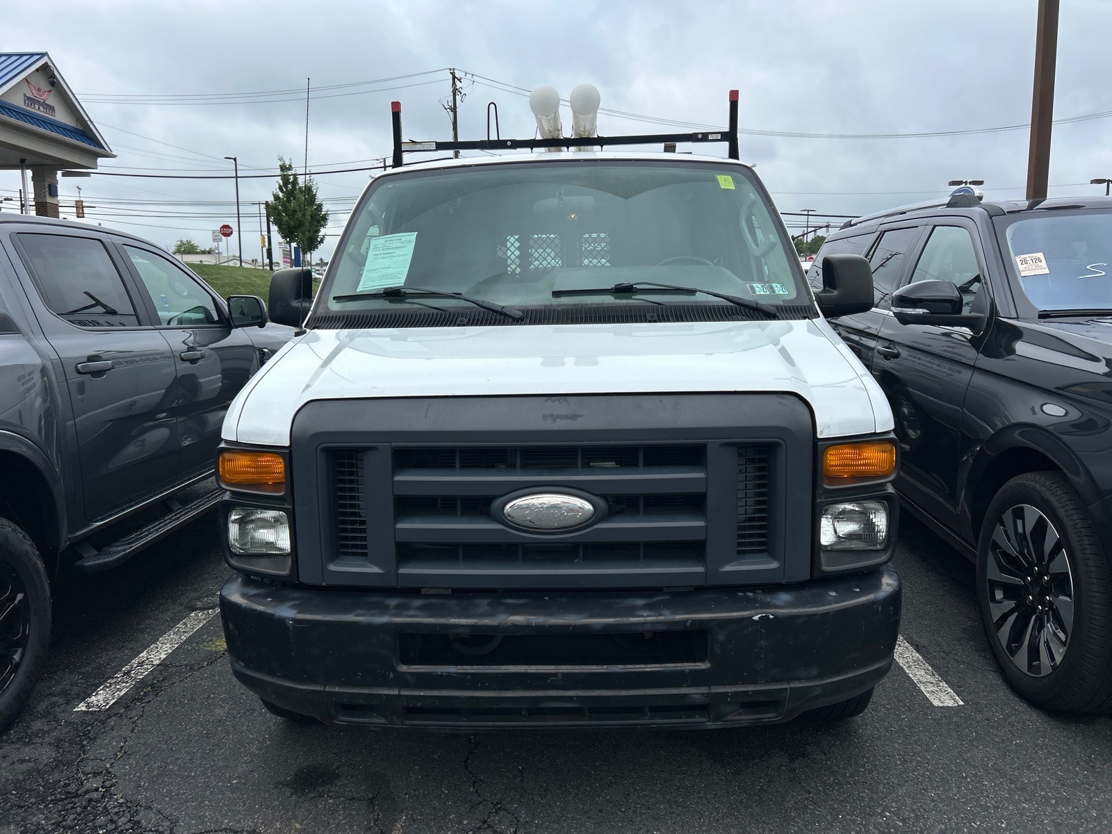 Used 2014 Ford E-250 - photo 1