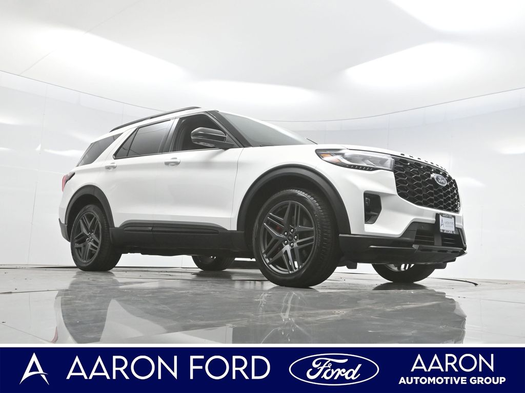 Used 2025 Ford Explorer ST SUV - photo 3