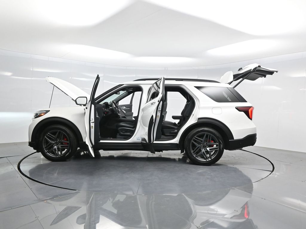 Used 2025 Ford Explorer ST SUV - photo 43
