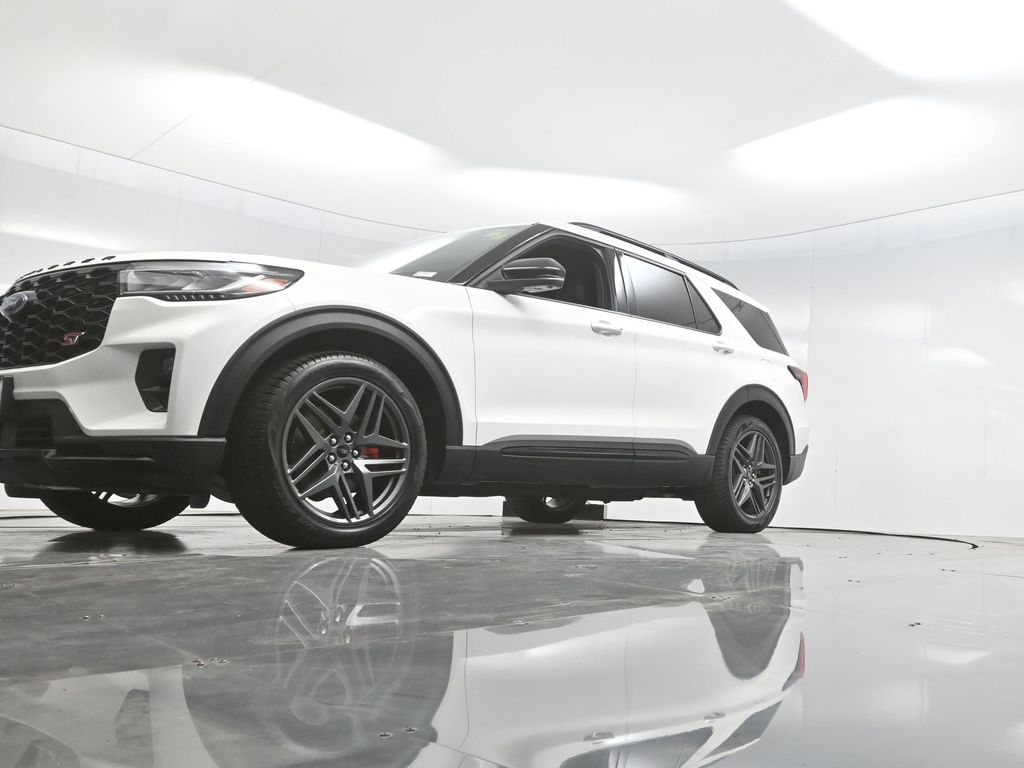 Used 2025 Ford Explorer ST SUV - photo 52