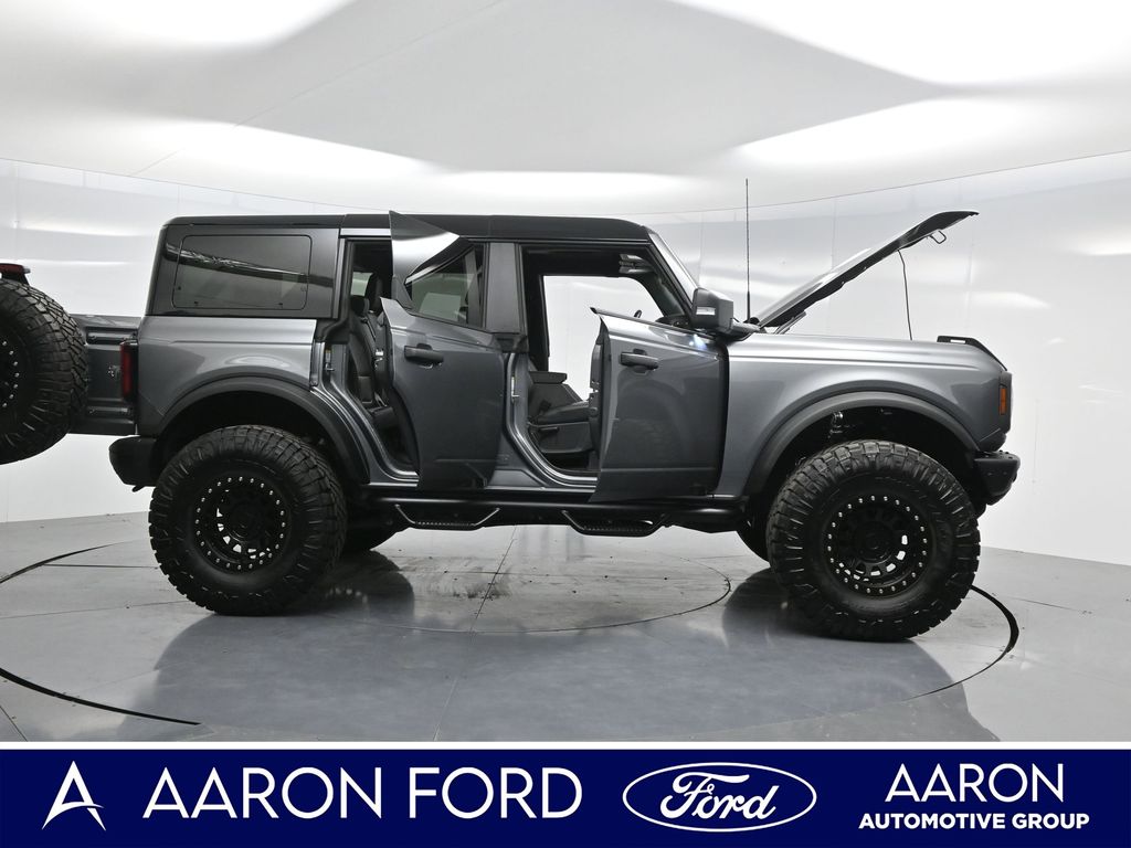 Used 2024 Ford Bronco Badlands 4x4 SUV - photo 4