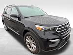 Used 2022 Ford Explorer XLT thumbnail 2