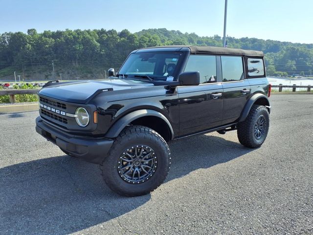 New 2025 Ford Bronco - photo 2