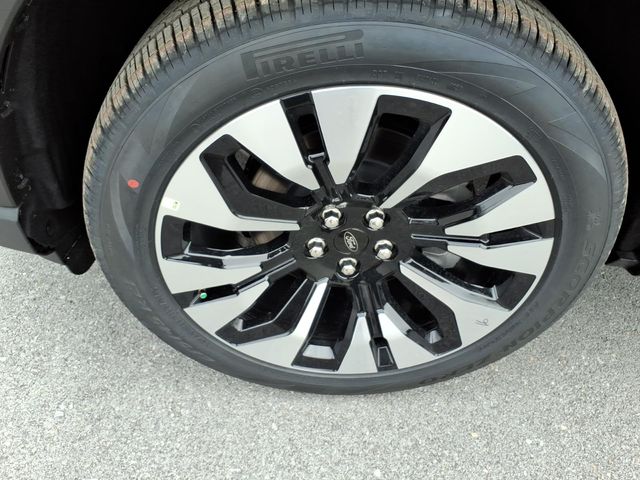 New 2026 Ford Explorer Platinum - photo 16