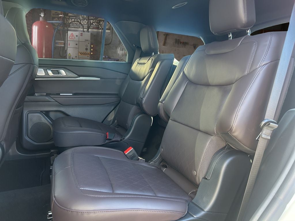 New 2026 Ford Explorer Platinum - photo 10