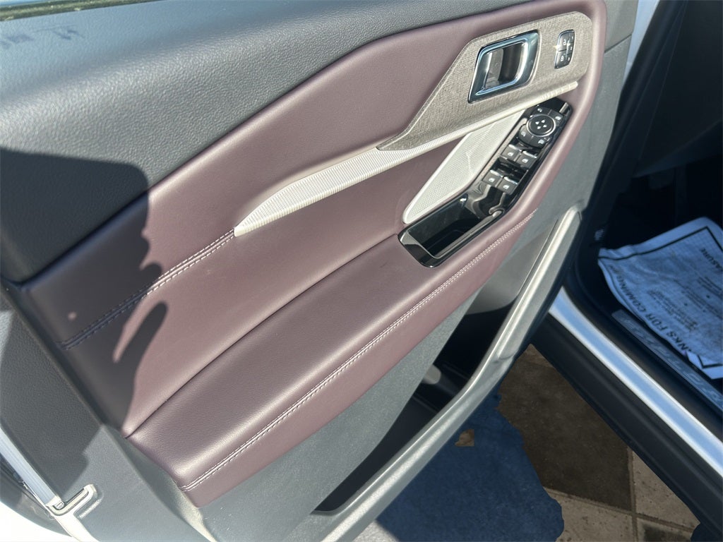 New 2026 Ford Explorer Platinum - photo 11
