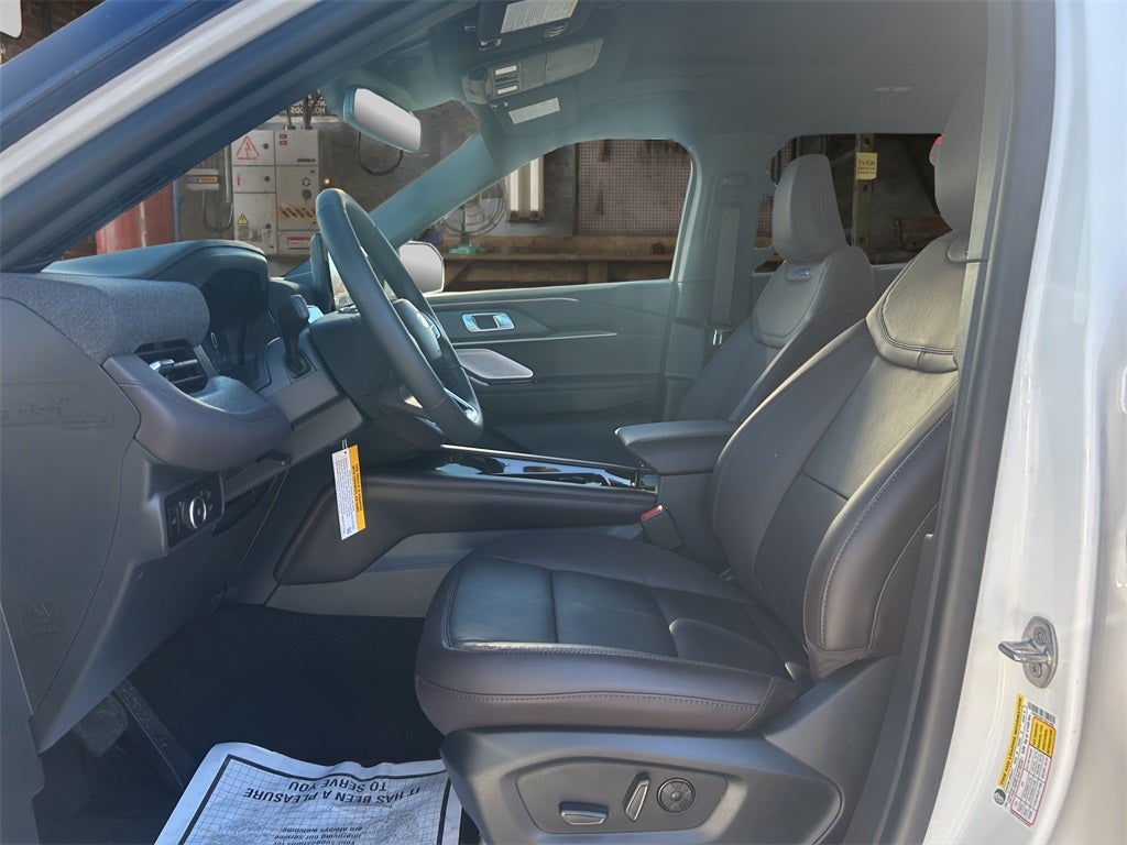 New 2026 Ford Explorer Platinum - photo 12