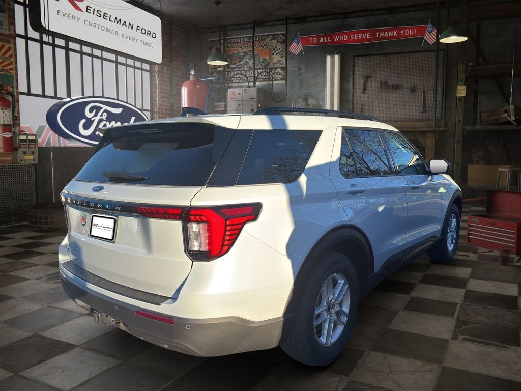 New 2026 Ford Explorer - photo 1