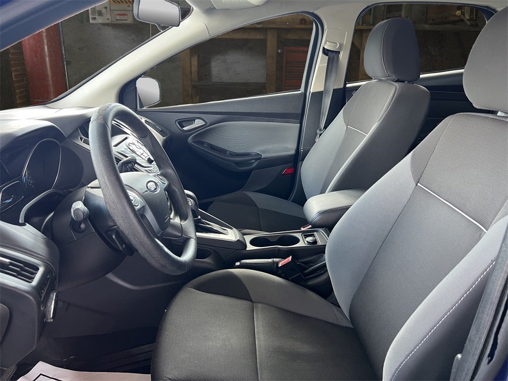 Used 2012 Ford Focus SE - photo 9