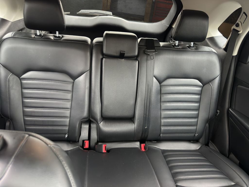 Used 2023 Ford Edge - photo 2