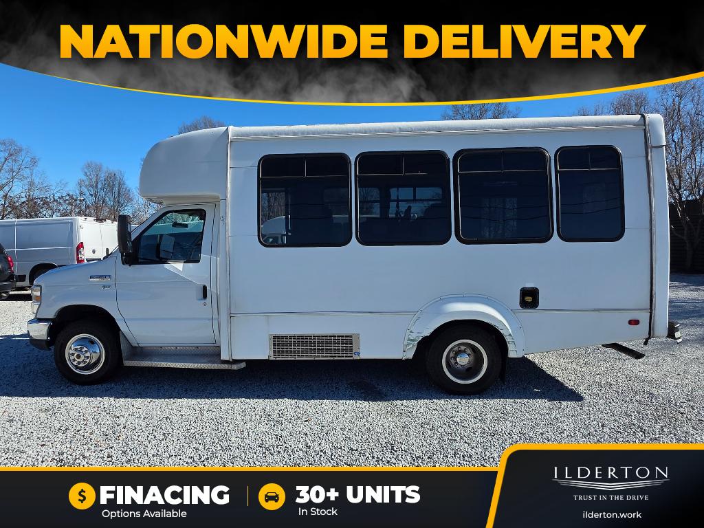 Used 2015 Ford E-350 - photo 1