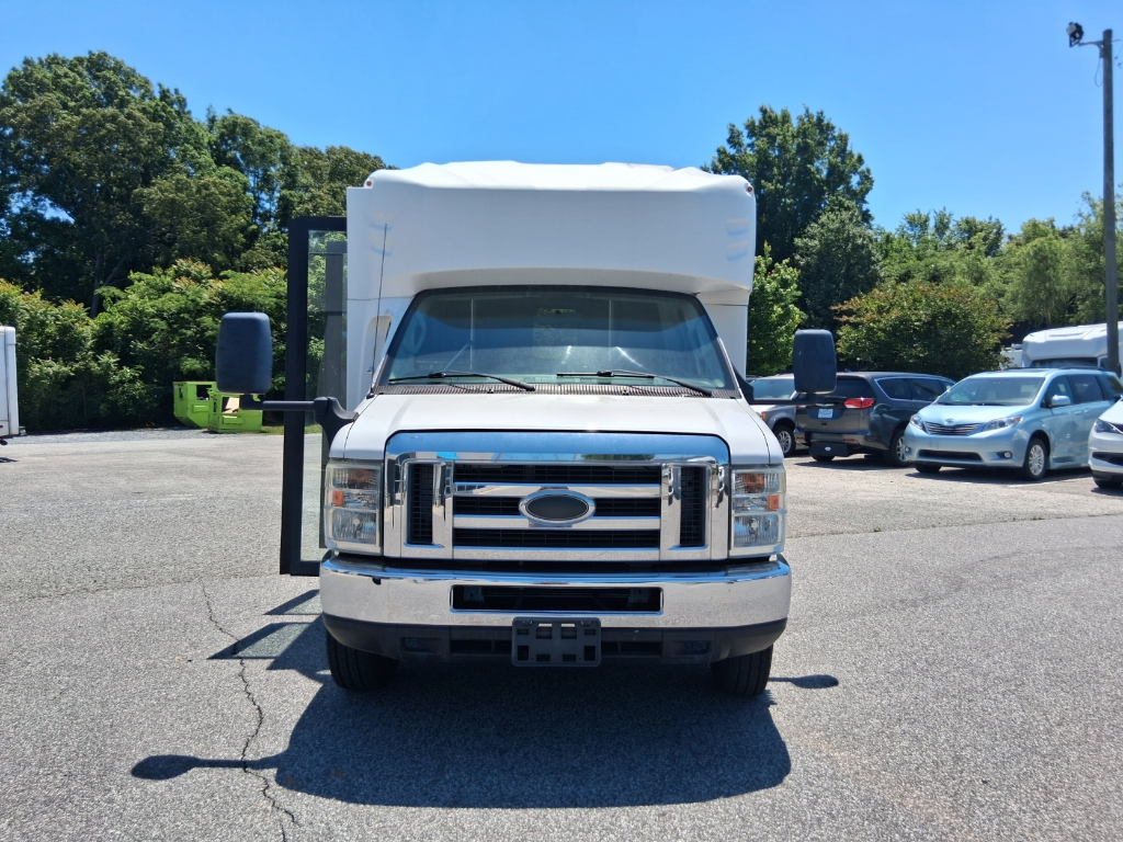 Used 2016 Ford E-350 Cutaway - photo 4