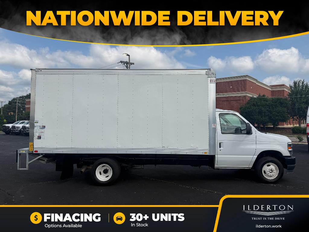 Used 2025 Ford E-450 - photo 1