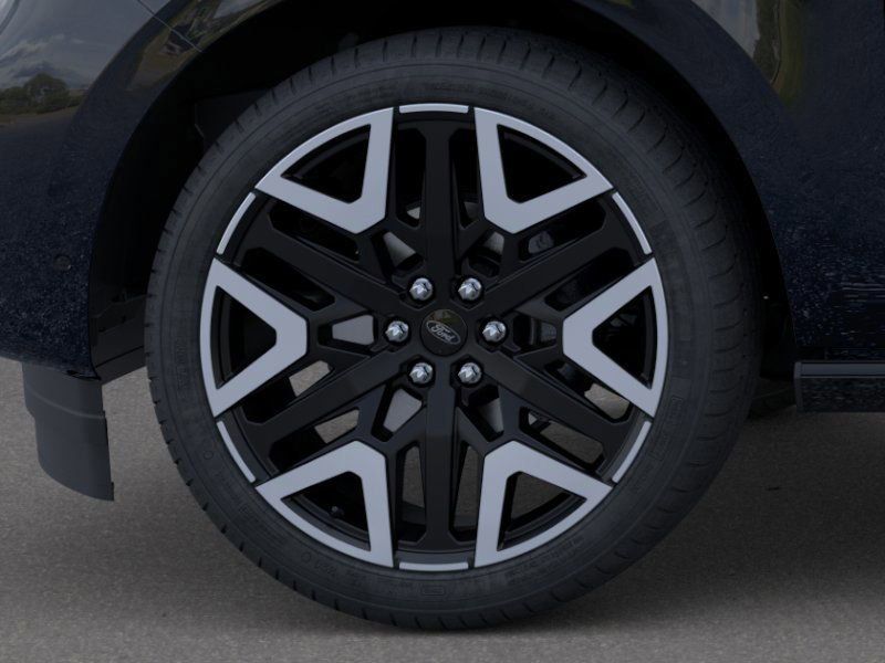 New 2026 Ford Expedition Platinum - photo 18