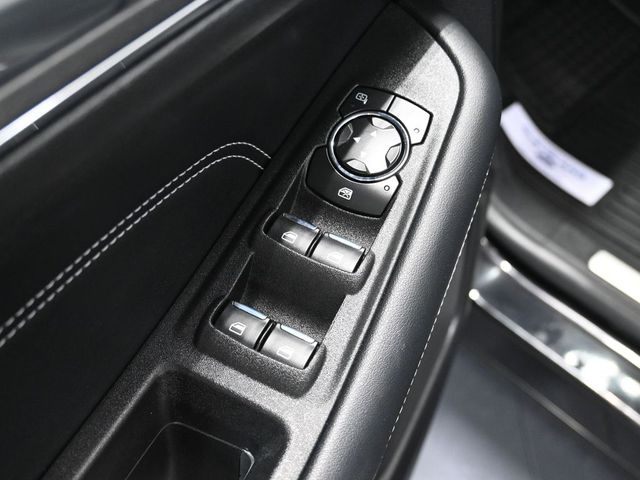 Used 2021 Ford Edge Titanium AWD SUV - photo 15