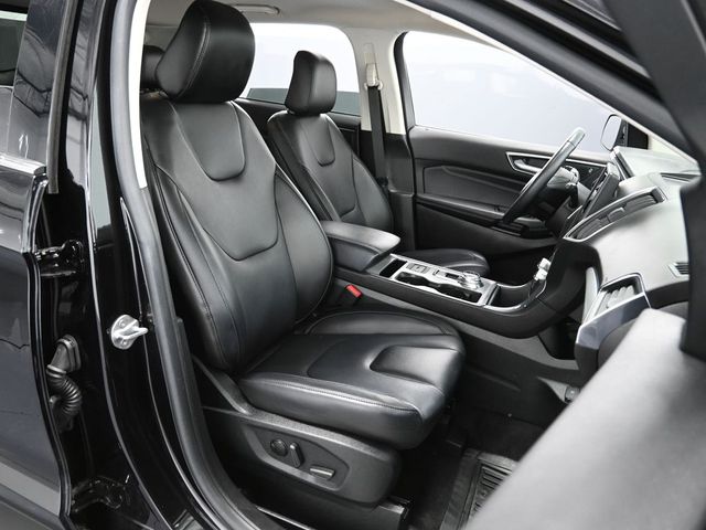 Used 2021 Ford Edge Titanium AWD SUV - photo 28