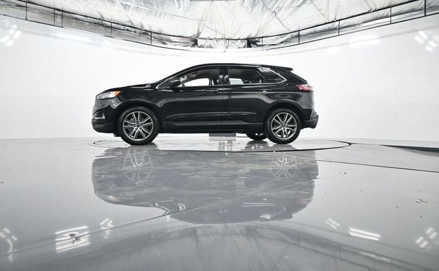 Used 2021 Ford Edge Titanium AWD SUV - photo 37