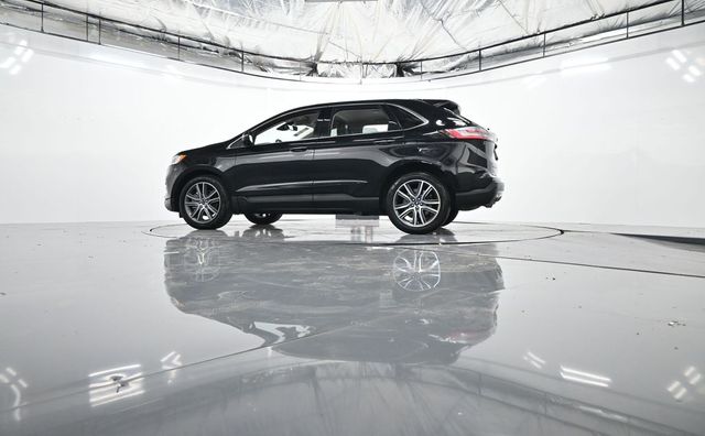 Used 2021 Ford Edge Titanium AWD SUV - photo 38