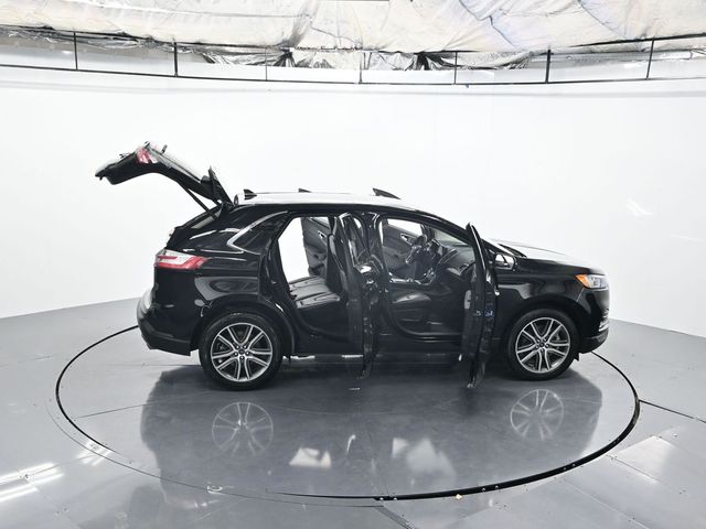 Used 2021 Ford Edge Titanium AWD SUV - photo 46