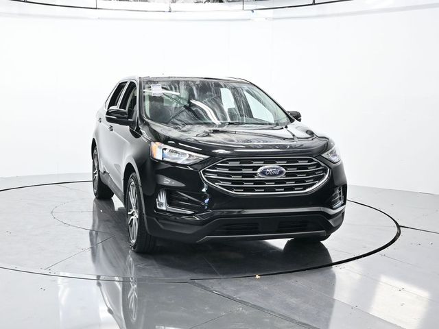 Used 2021 Ford Edge Titanium AWD SUV - photo 5
