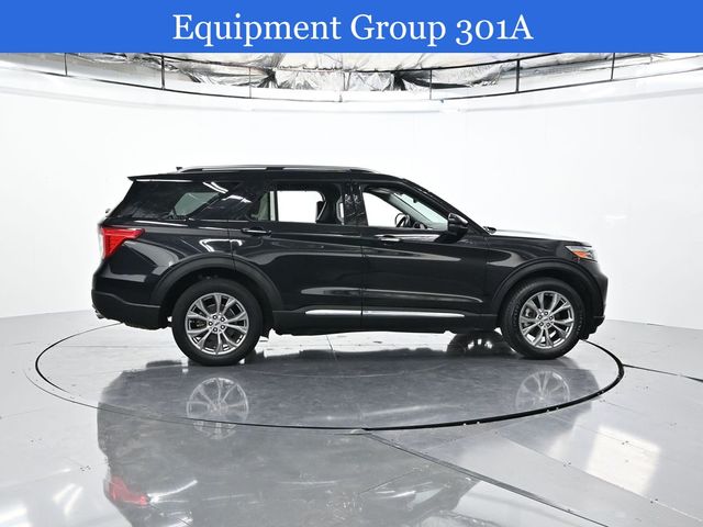 Used 2022 Ford Explorer Limited 4WD SUV - photo 3