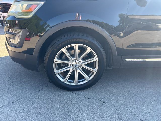 Used 2016 Ford Explorer Limited 4WD SUV - photo 5