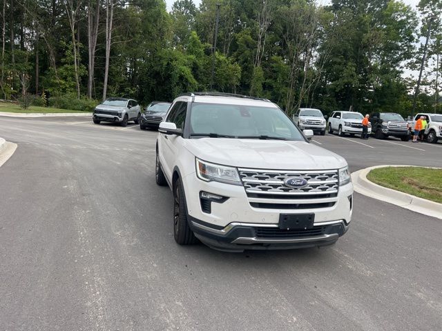 Used 2018 Ford Explorer Limited 4WD SUV - photo 5