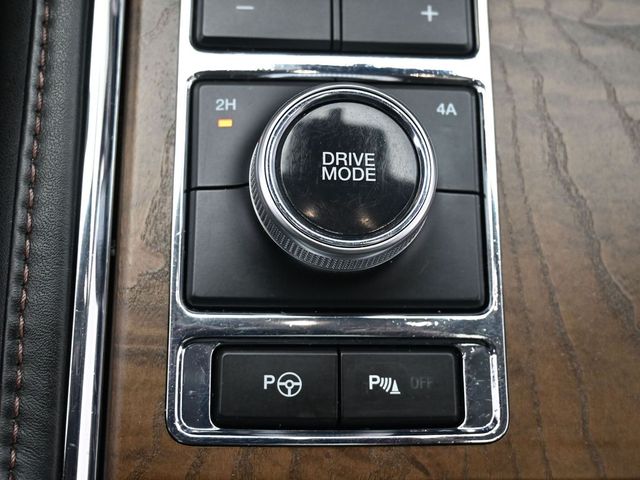 Used 2020 Ford Expedition Platinum 4x4 SUV - photo 28