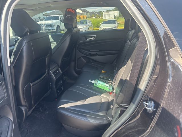 Used 2021 Ford Edge Titanium SUV - photo 15