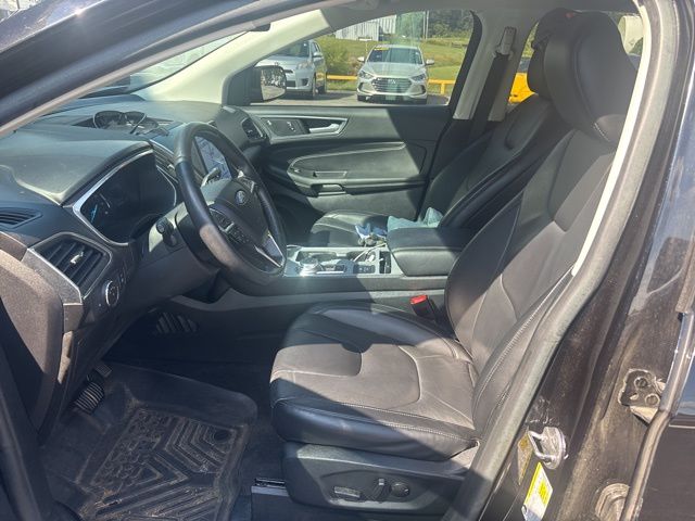 Used 2021 Ford Edge Titanium SUV - photo 16