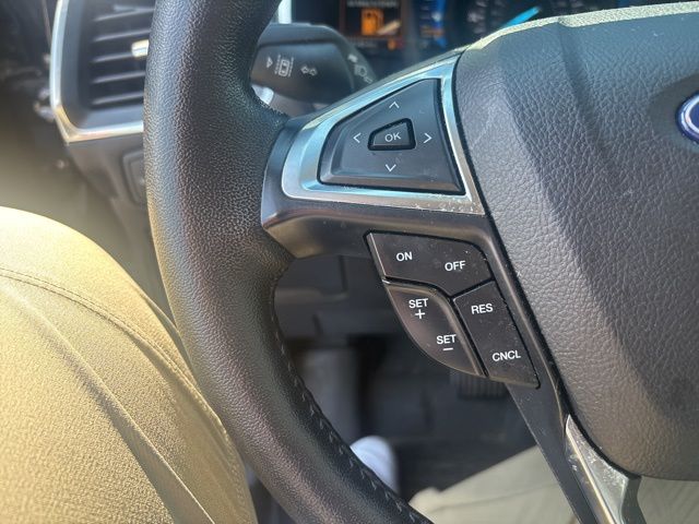 Used 2021 Ford Edge Titanium SUV - photo 21