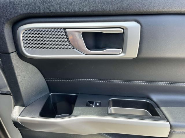 Used 2023 Ford Explorer Limited SUV - photo 15