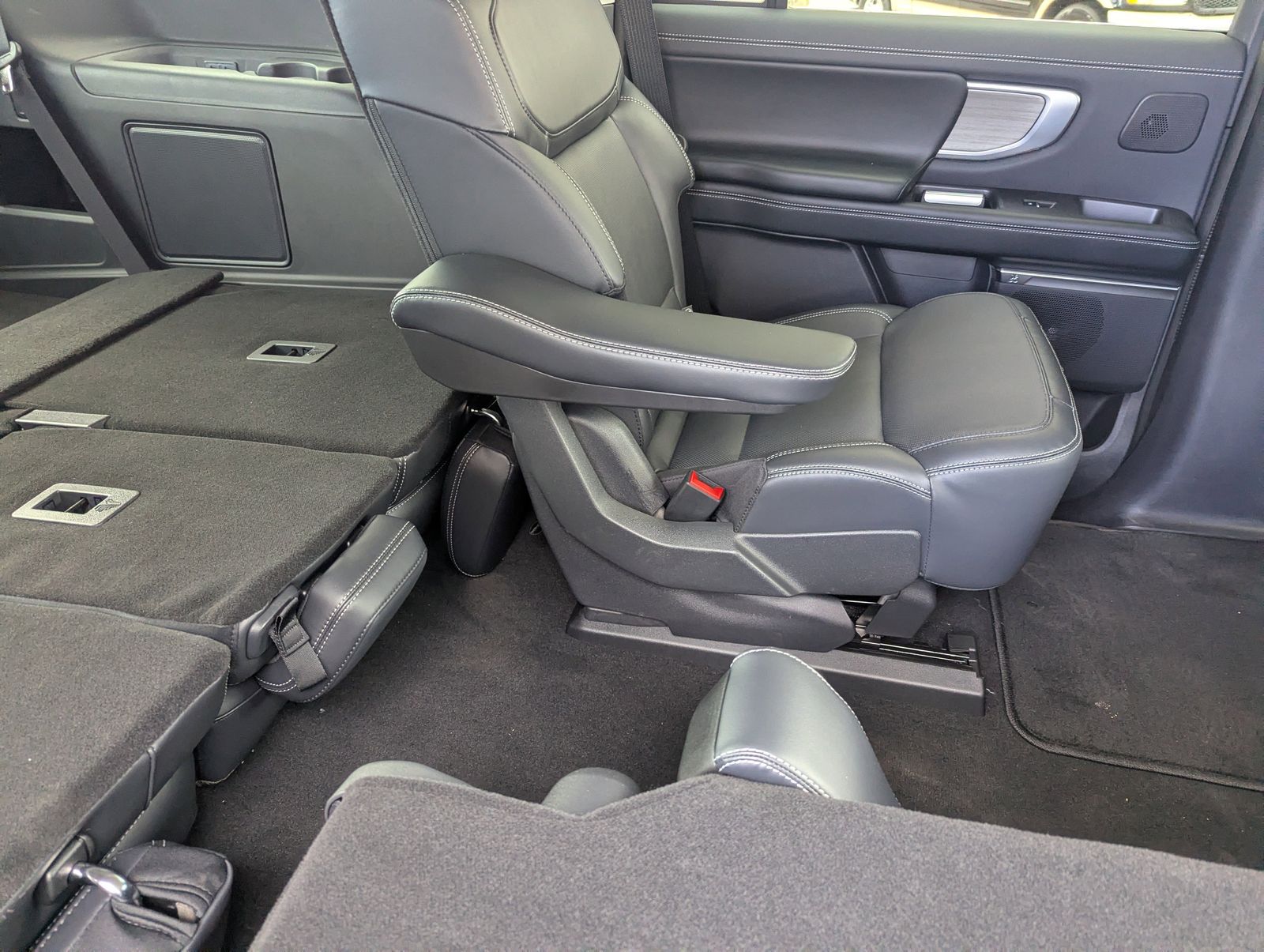 New 2025 Ford Expedition Platinum - photo 43
